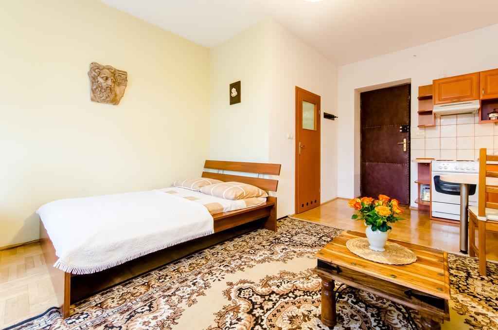 Central Krak Apartments - studios Librowszczyzna Krakkó Kültér fotó