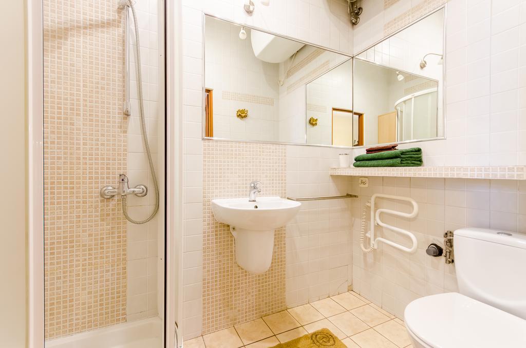 Central Krak Apartments - studios Librowszczyzna Krakkó Kültér fotó