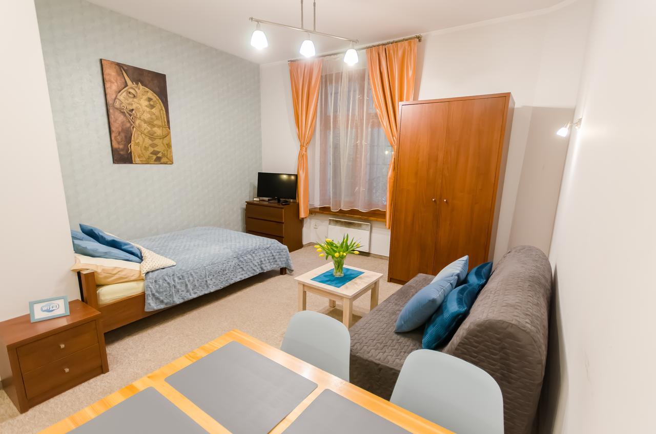 Central Krak Apartments - studios Librowszczyzna Krakkó Kültér fotó